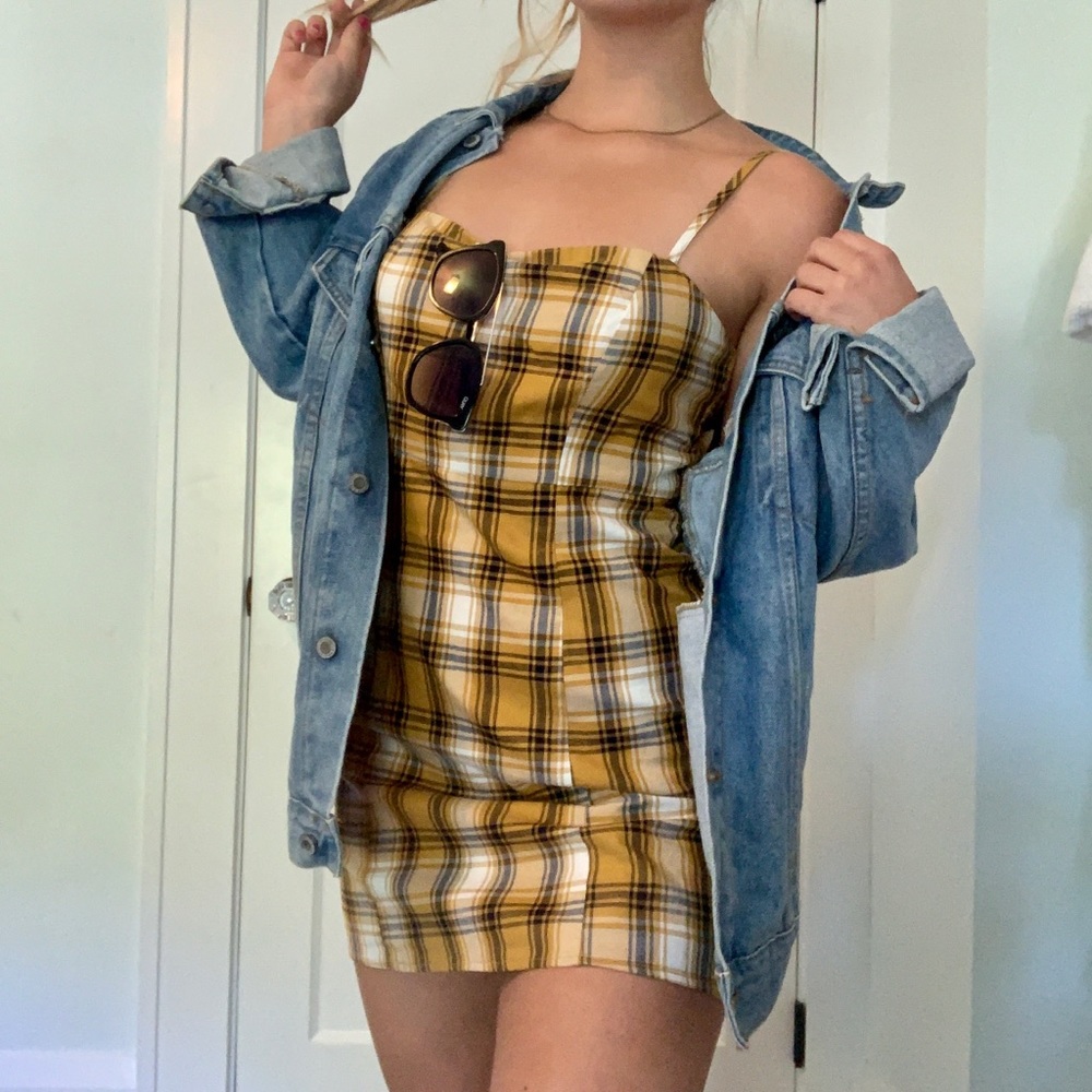 Yellow plaid fitted mini spaghetti strap dress